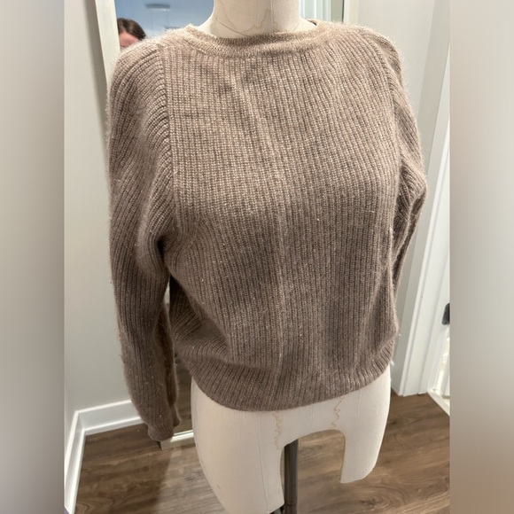 Khan Bogd Mongolia Cashmere Sweater in a Tan Color - S - Picture 2 of 5
